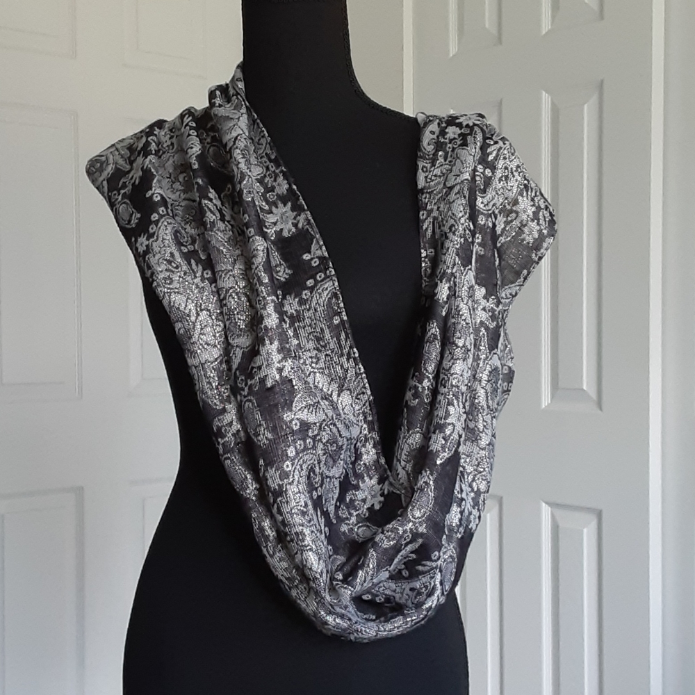 Infinity scarf - Picture 3 of 7